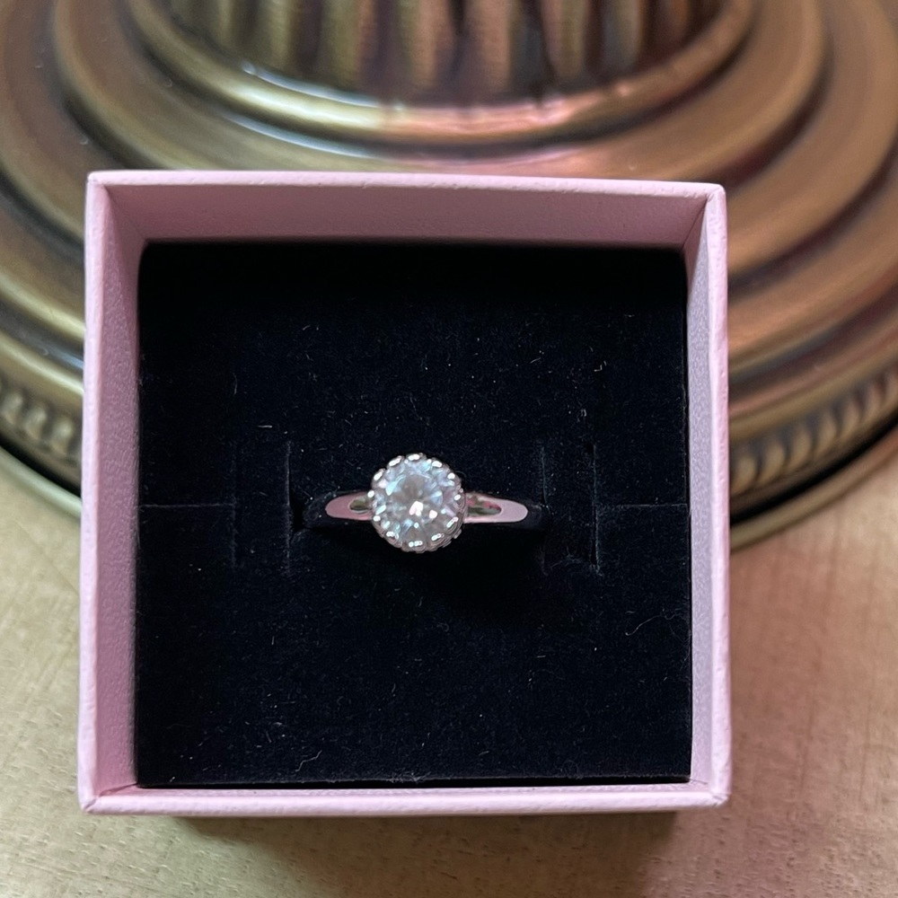 Sterling Silver/Cubic Zirconia Engagement Ring.